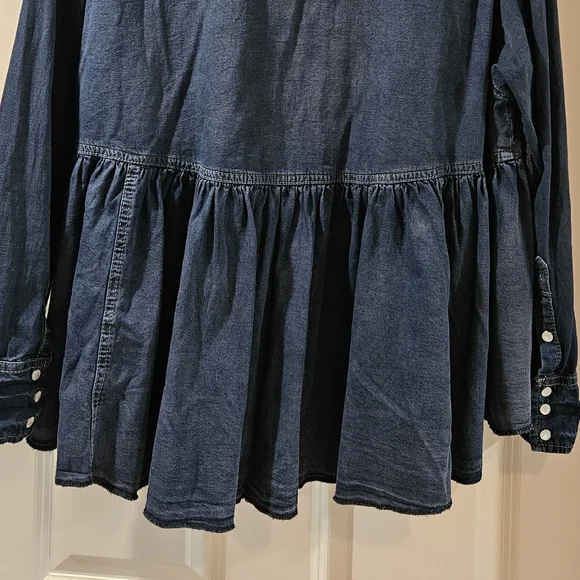 Free People Dylan Babydoll Shacket LS High Low Hem Front Pearl Snaps Blue Sm NWT - Picture 12 of 14